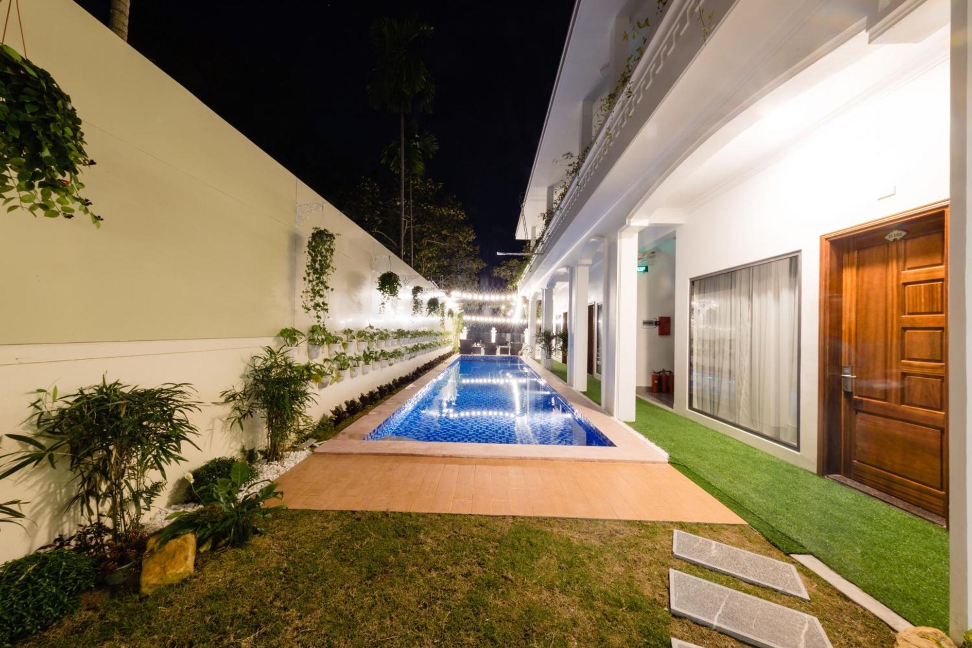 Dkd Trio Hotel Hue Exterior photo